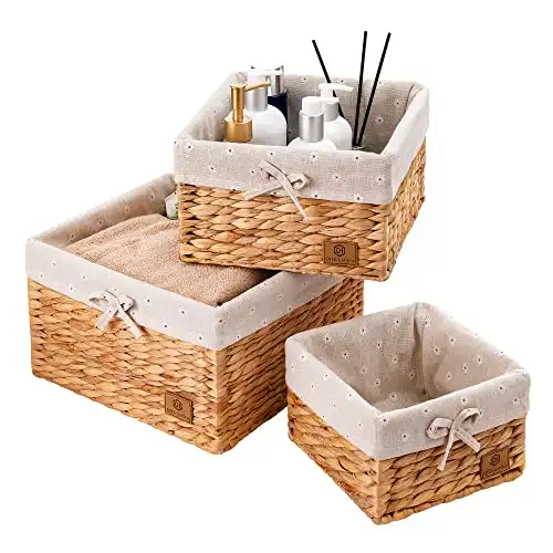 QH & Garden Hand-Woven Water Hyacinth Storage Baskets for Organizing,Decorative Square Wicker Basket with Detachable Liner,Natural Seagrass Woven Organizer Baskets for Shelves(set of 3)