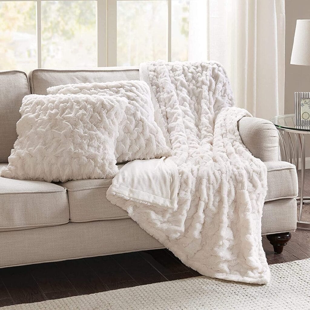 Fur throw boho Christmas decor ideas
