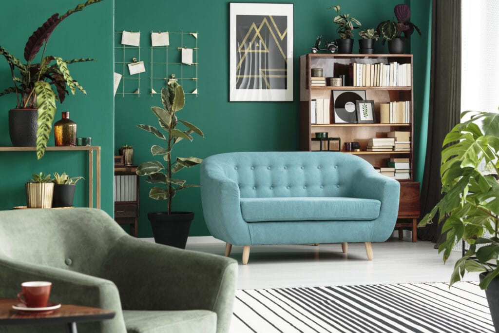 What Colors go with Forest Green in decorating?