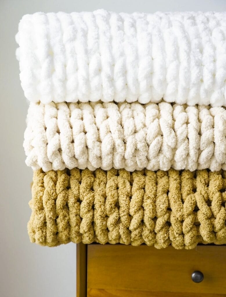 Chunky knit blankets