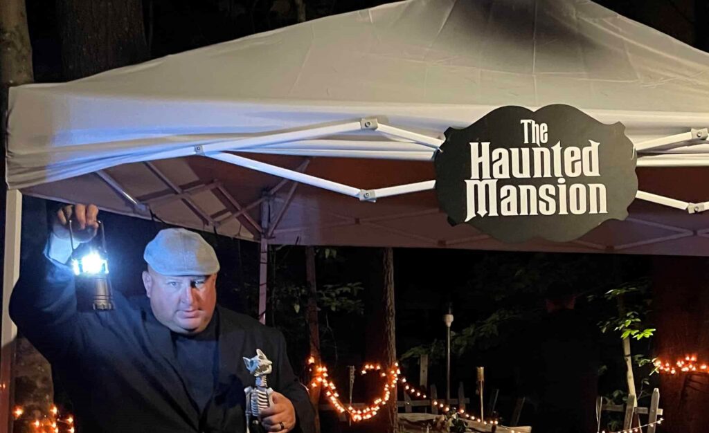 Disney Haunted Mansion DIY sign
